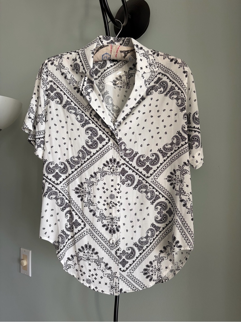 NWT T.W.I.N.
REPURPOSED ONE-OF-A-KIND BUTTON-UP SHIRT